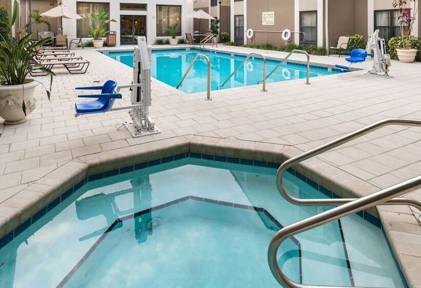 هتل Hampton Inn & Suites Orlando/east Ucf Area