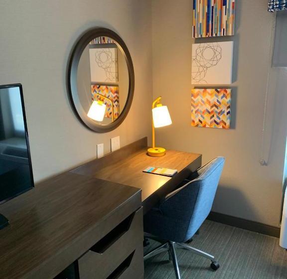 فندق Hampton Inn And Suites Scottsburg