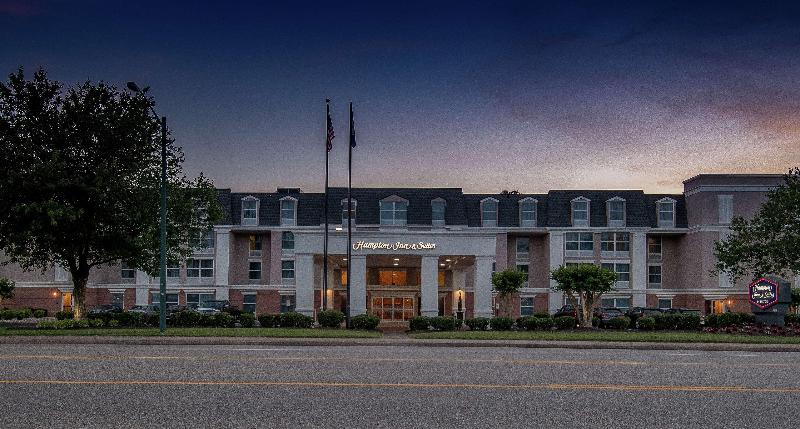 هتل Hampton Inn & Suites Williamsburgrichmond Rd