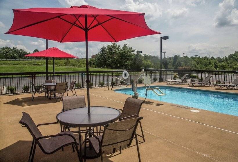 Отель Hampton Inn Summersville