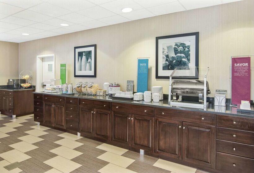 هتل Hampton Inn Thomasville