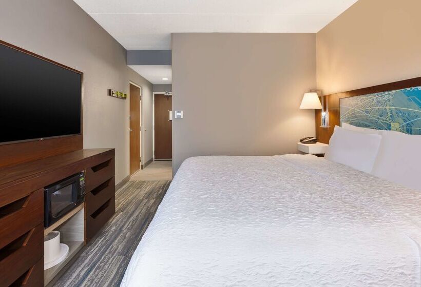 ホテル Hampton Inn Traverse City