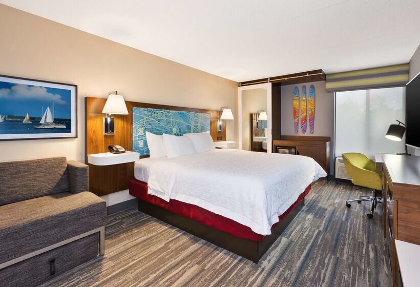 هتل Hampton Inn Traverse City