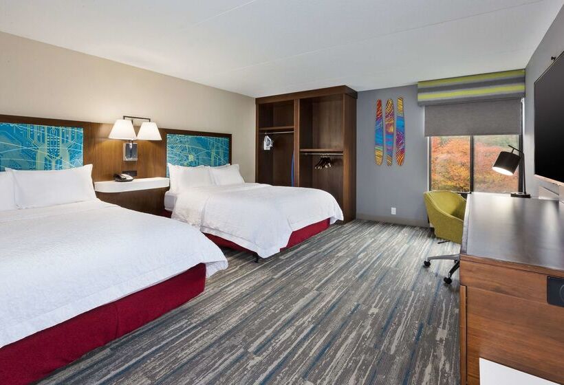 ホテル Hampton Inn Traverse City