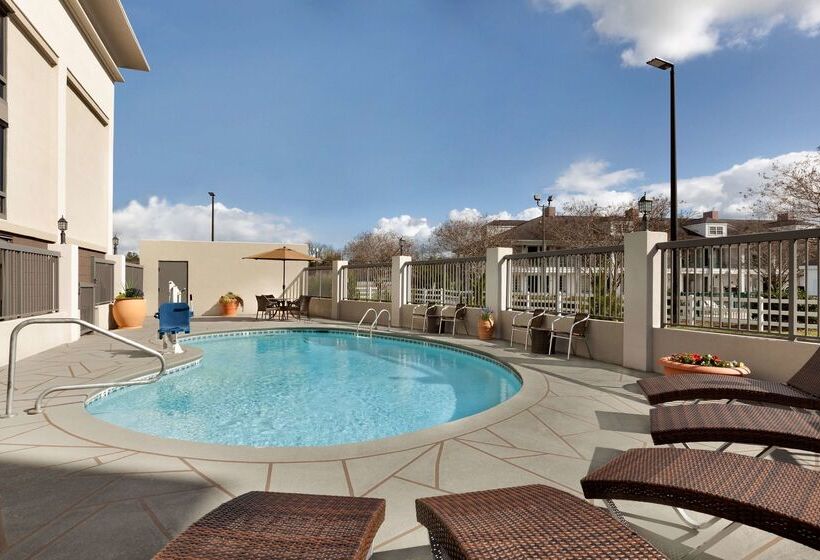 Отель Hampton Inn Waycross