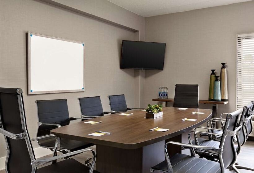 Отель Hampton Inn Waycross
