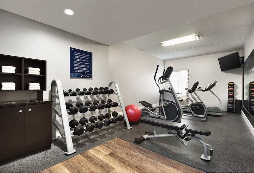 Отель Hampton Inn Waycross