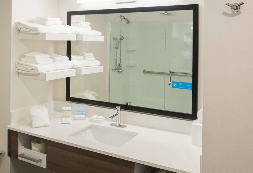 호텔 Hampton Inn Wooster