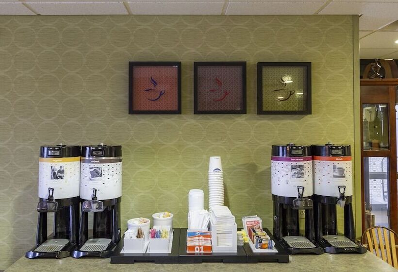 호텔 Hampton Inn Wooster