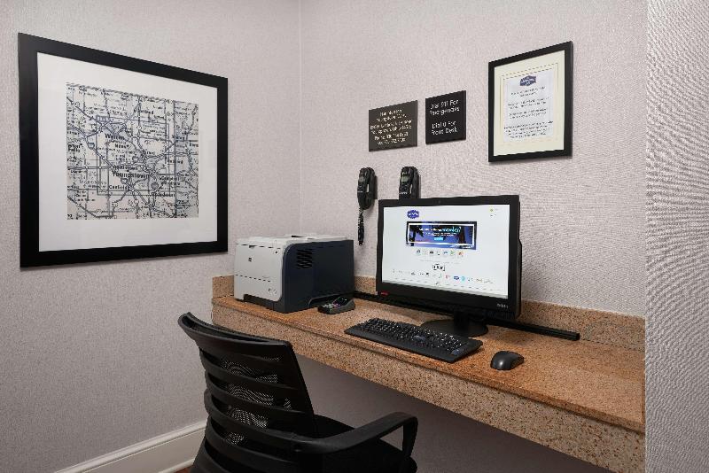 فندق Hampton Inn By Hilton Youngstown West I 80