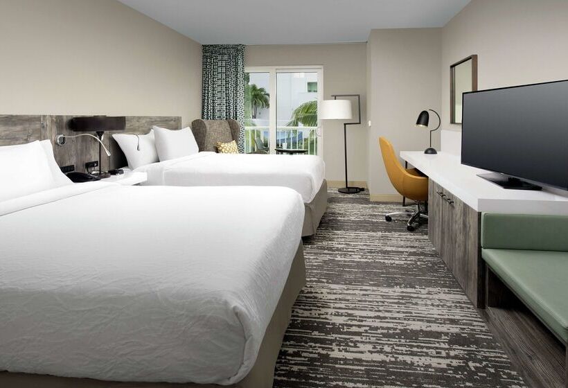 בית מלון כפרי Hilton Garden Inn Miami Brickell South
