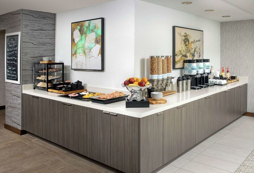 בית מלון כפרי Hilton Garden Inn Miami Brickell South