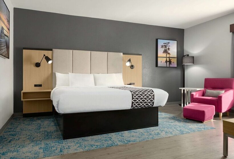 هتل La Quinta Inn & Suites By Wyndham Selma/smithfield I95