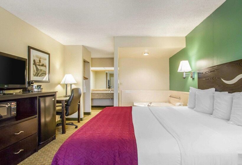 هتل Quality Inn