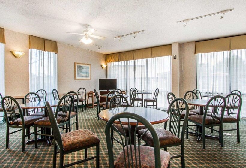 هتل Quality Inn