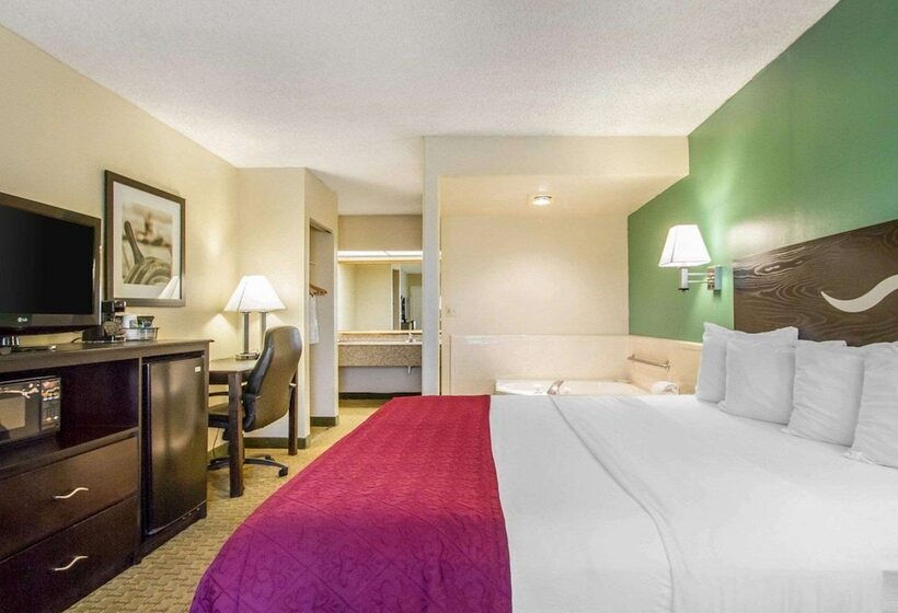 هتل Quality Inn