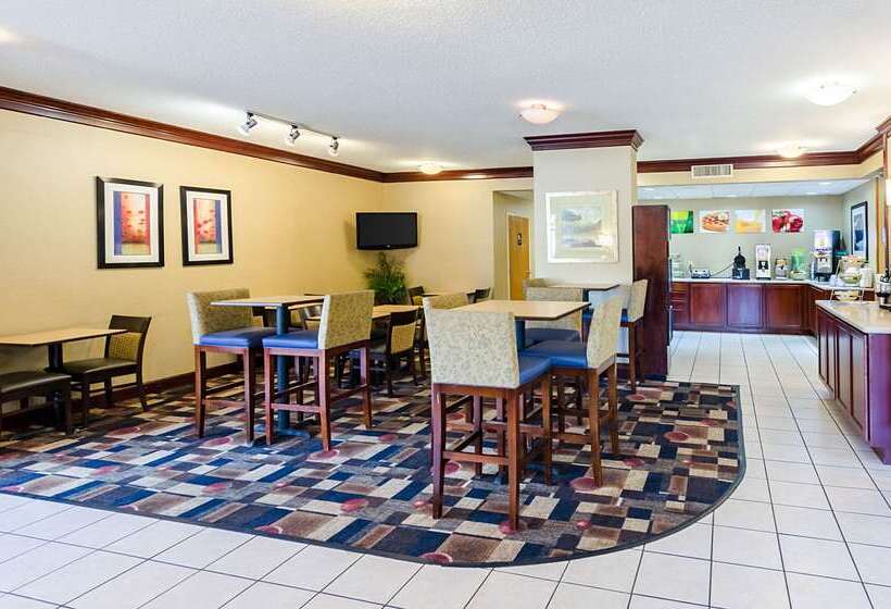 בית מלון כפרי Quality Inn Lynchburg Near University