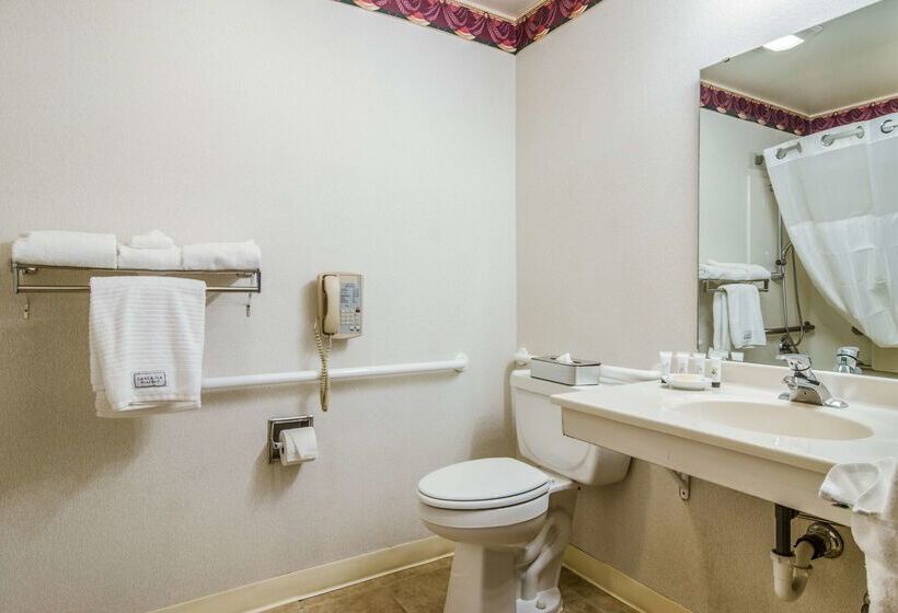 فندق Red Lion Inn & Suites Port Orchard
