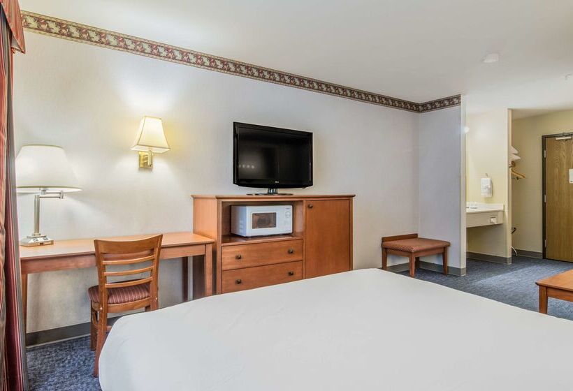 فندق Red Lion Inn & Suites Port Orchard