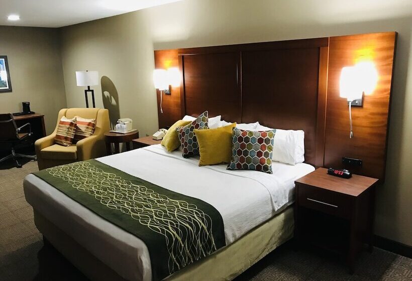 هتل Comfort Inn, Erie Near Presque Isle