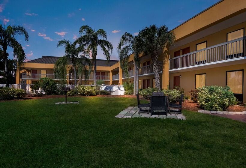 Surestay Hotel By Best Western St. Pete Clearwater Airport