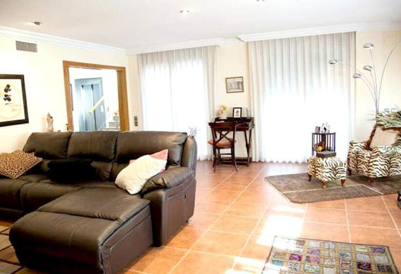 3 Bedrooms House With Jacuzzi Furnished Terrace And Wifi At Benicarlo 5 Km Away From The Beach