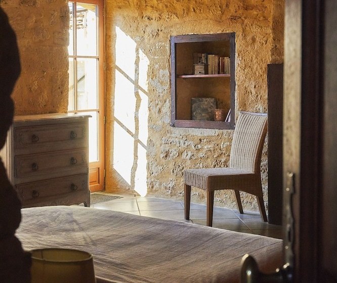 La Maison Bleue