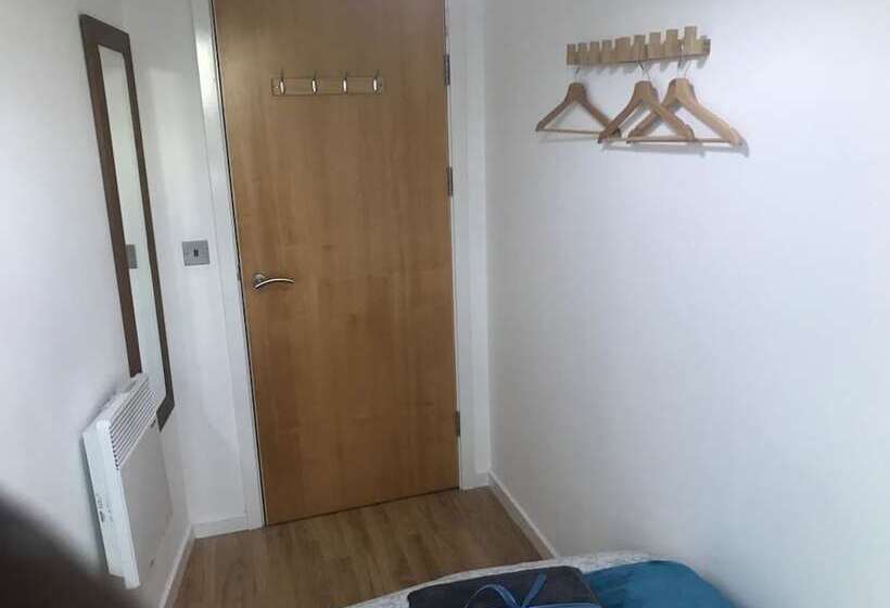 Marco Island   2 Bedroom Spacious City Centre Apartment