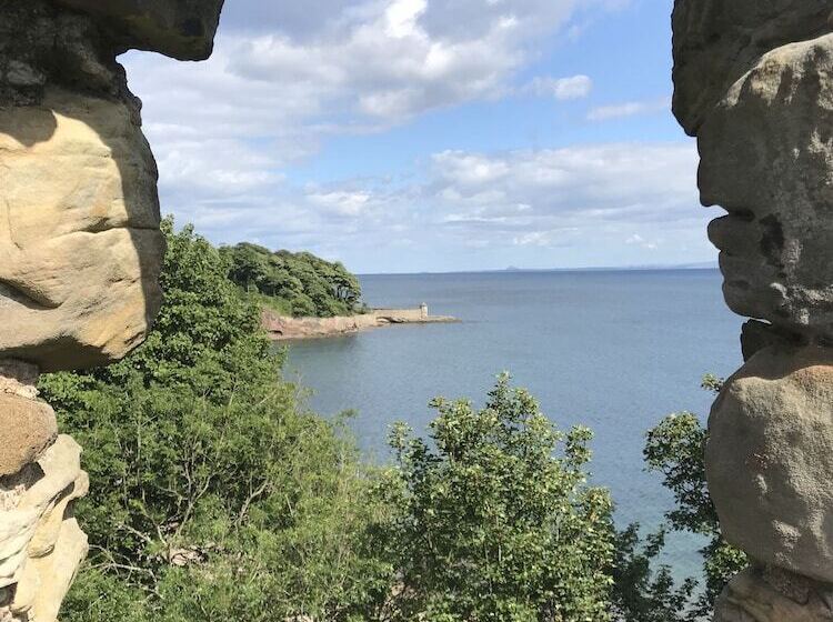 Beach Apartment   Kirkcaldy