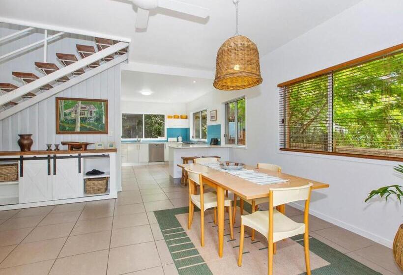 Beach House On Pearl   Kingscliff Central