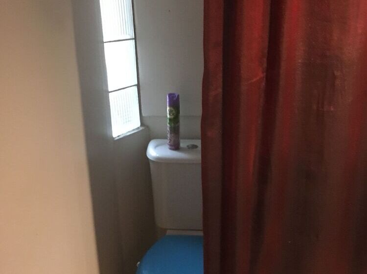 تختخواب و صبحانه Chambre De Babouchka