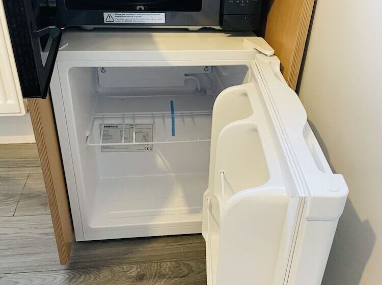 تختخواب و صبحانه Cranmore Guest House