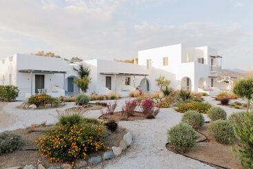 هتل Crystal Mare Suites