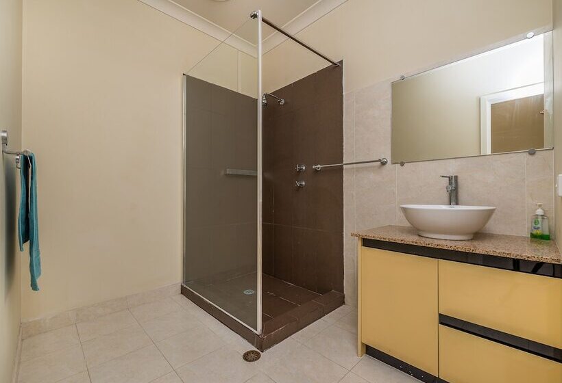 Seafront Unit 60