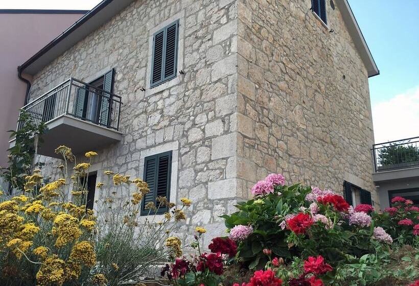 Villa Amare