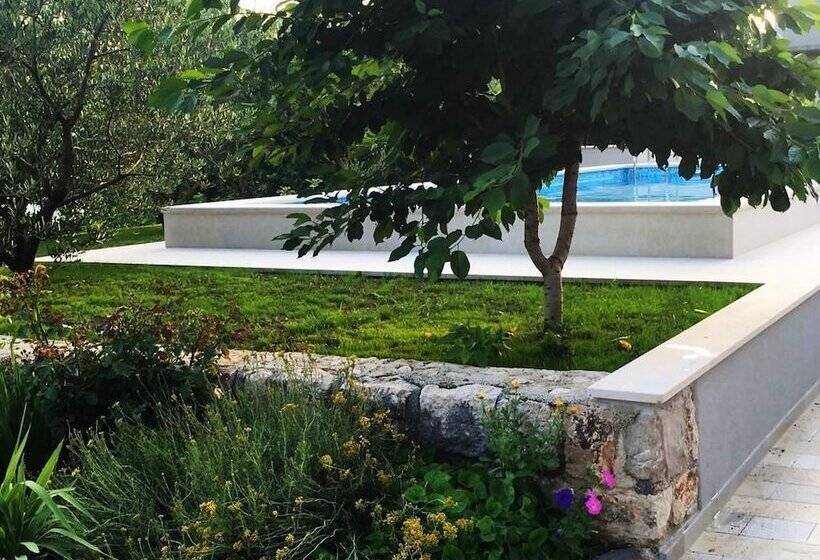 Villa Amare