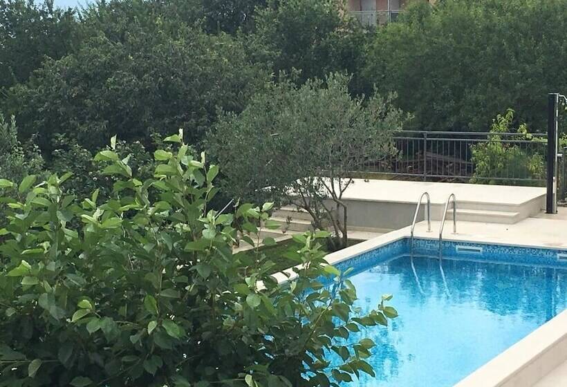 Villa Amare