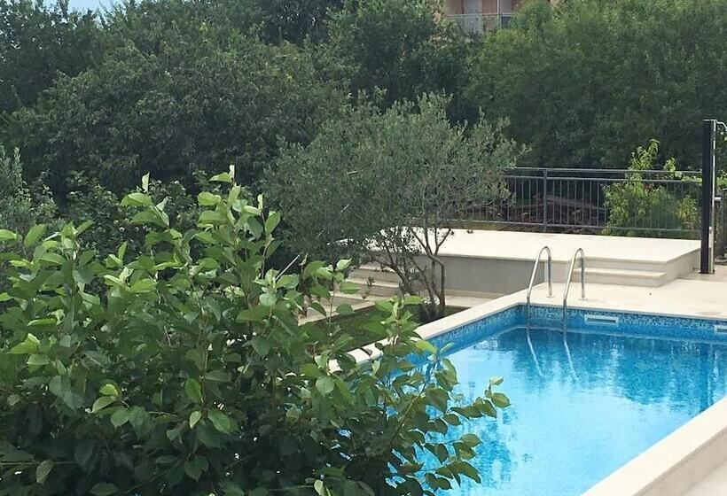 Villa Amare