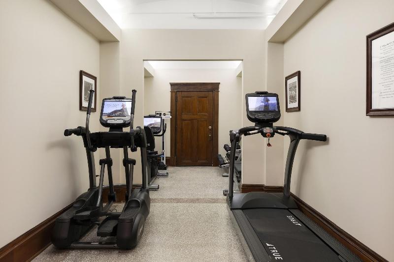 هتل Celeste Of St Paul