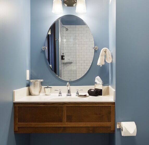 هتل Celeste Of St Paul