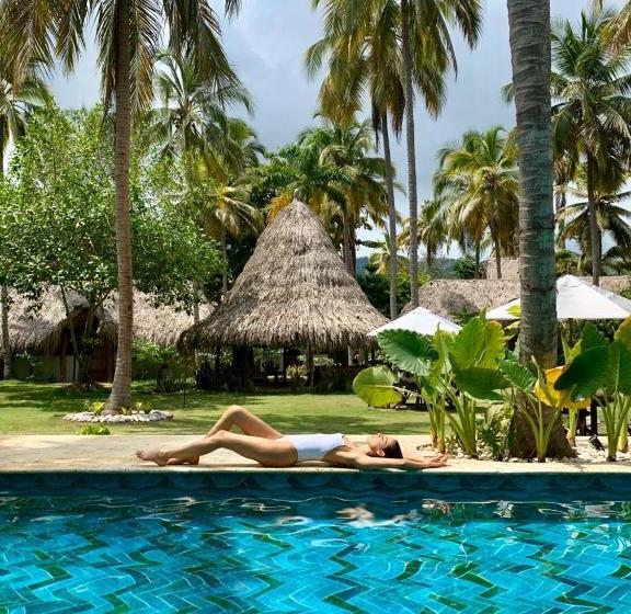 هتل Gitana Del Mar Boutique Beach Resort