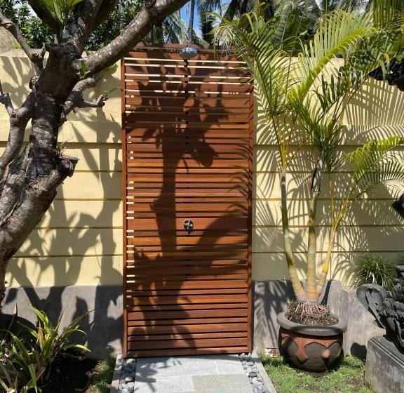 Отель Teluk Karang Dive & Spa Resort