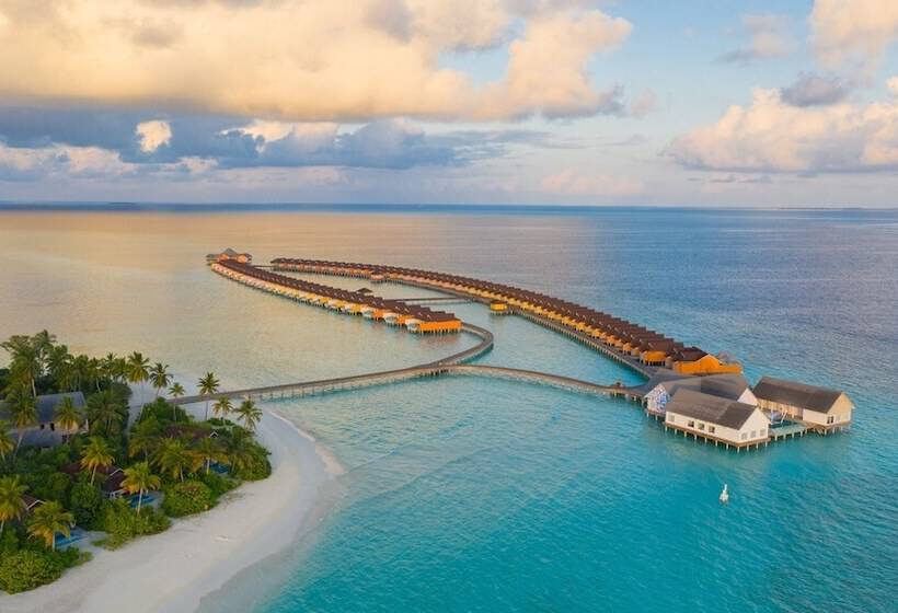 استراحتگاه The Standard, Huruvalhi Maldives