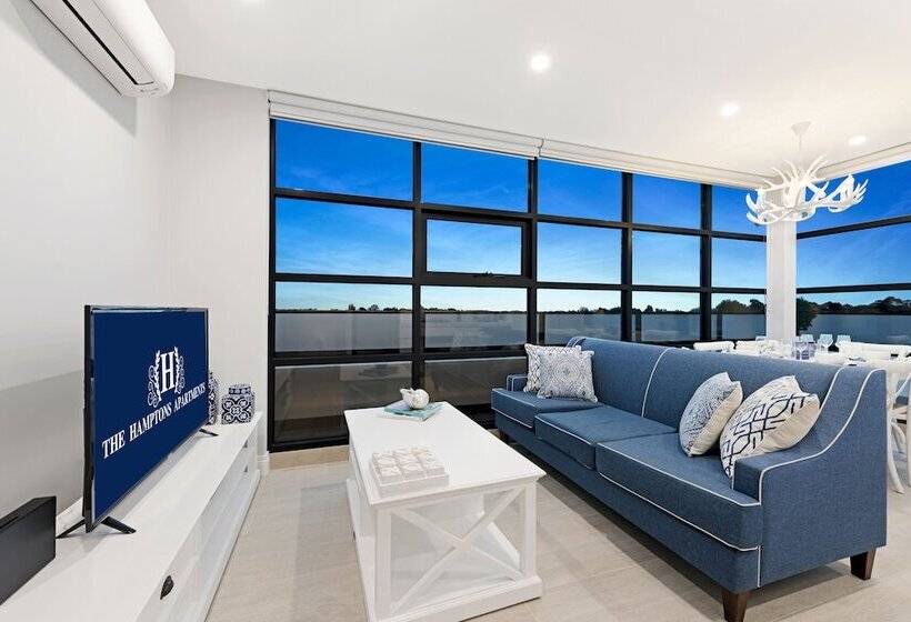 The Hamptons Apartments   St Kilda