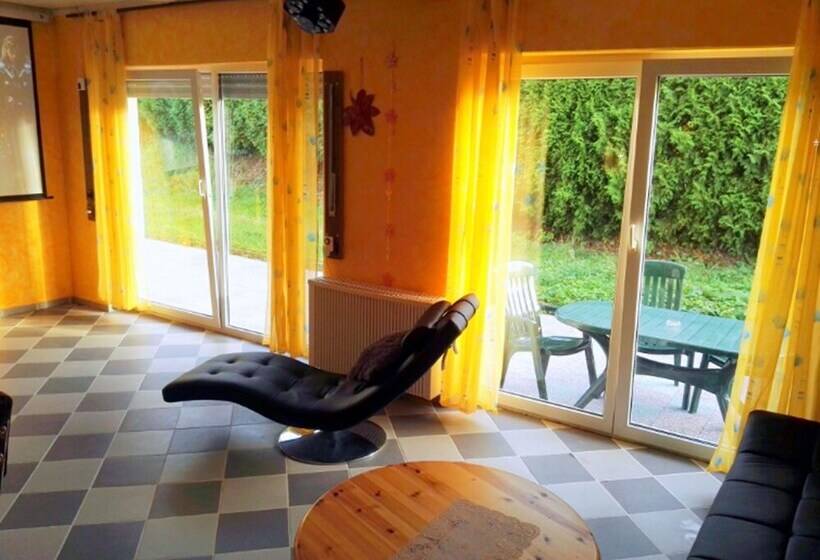 3 Zimmer Apartment Mit Weitblick