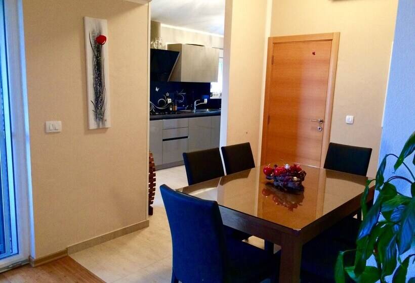 Apartments Four You With Sea View