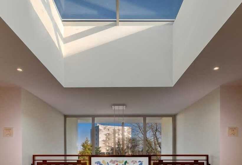 مسافرخانه Park Hotel & Residence By The Cube