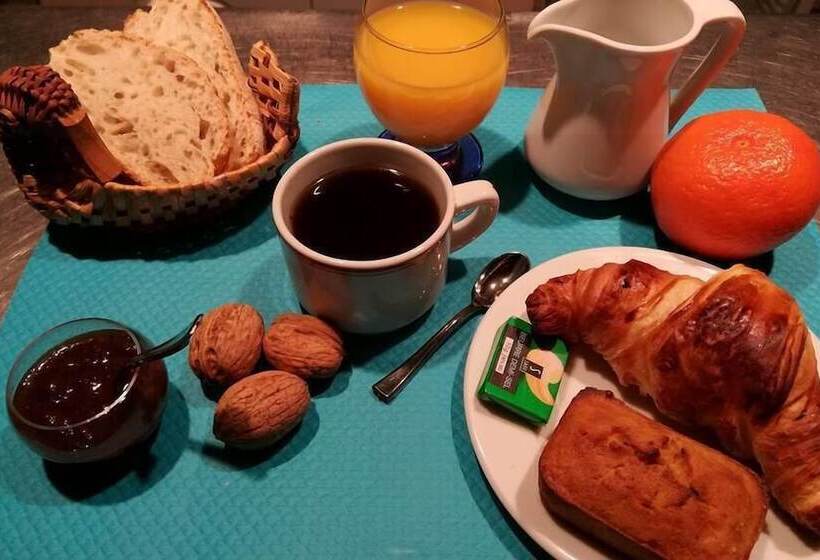 هتل Les Chalets D Argentouleau