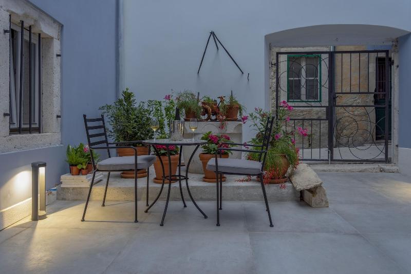 بنسيون Boutique Rooms Mirabilis