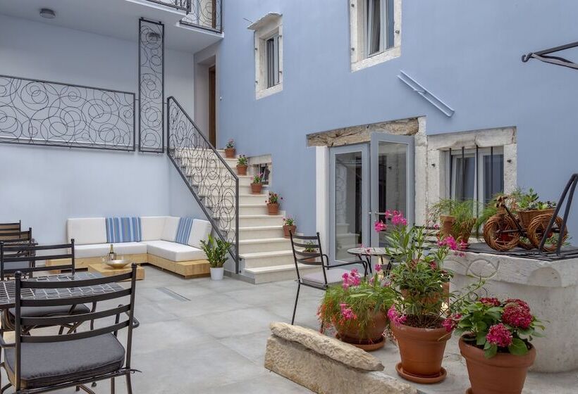 بنسيون Boutique Rooms Mirabilis